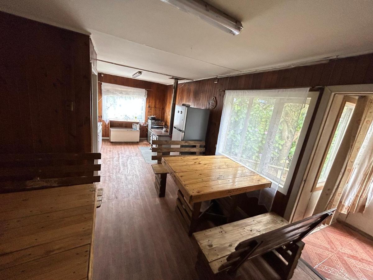Hotel Purple Fox Ancud Esterno foto