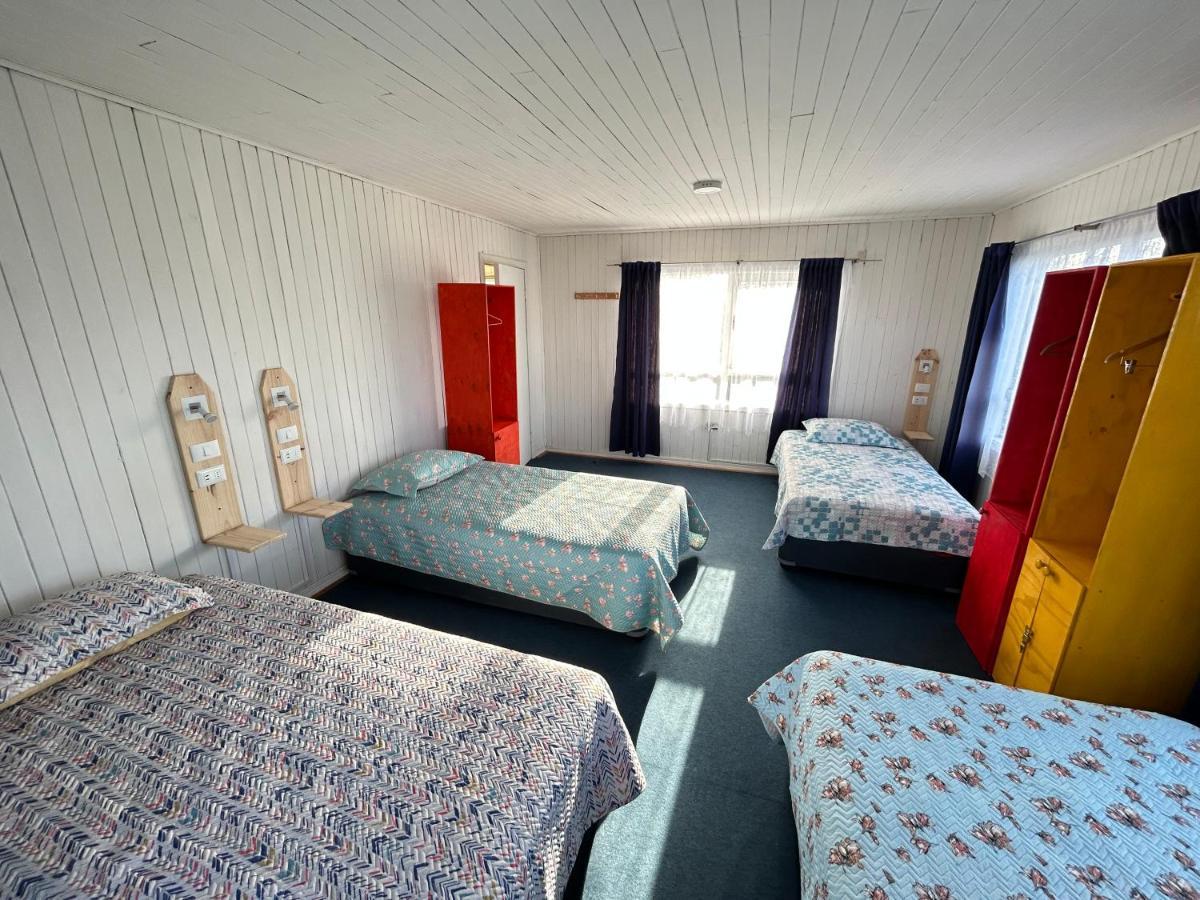 Hotel Purple Fox Ancud Esterno foto