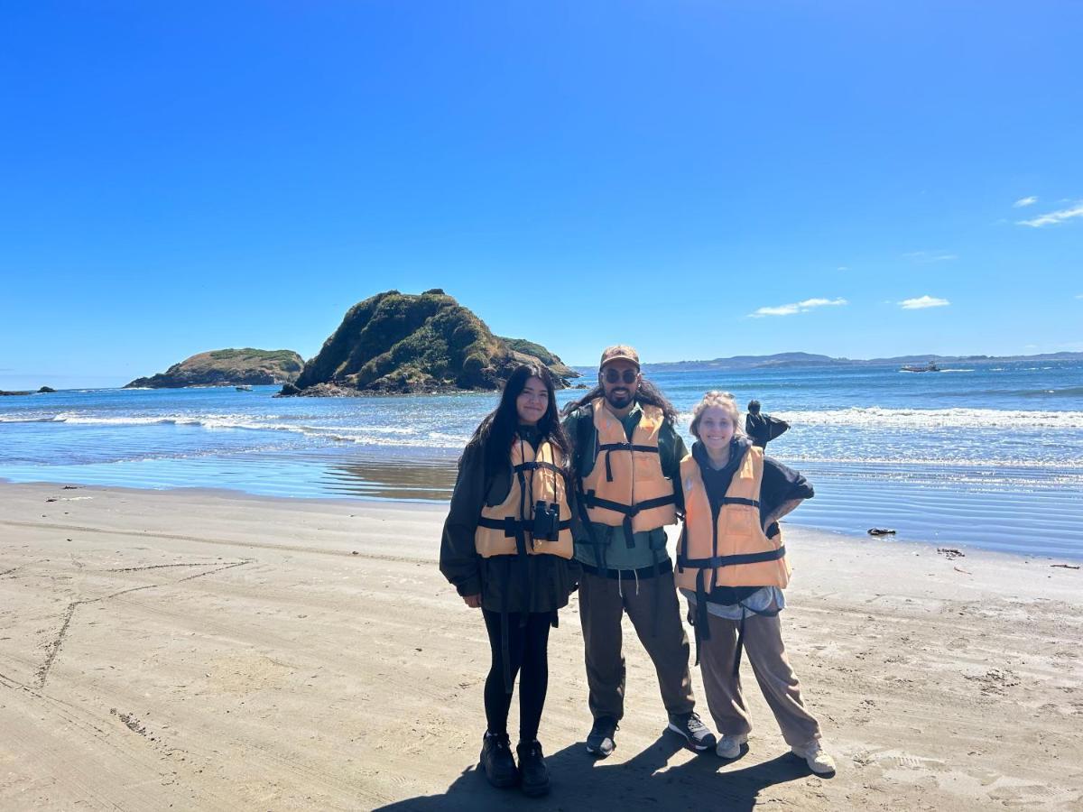 Hotel Purple Fox Ancud Esterno foto